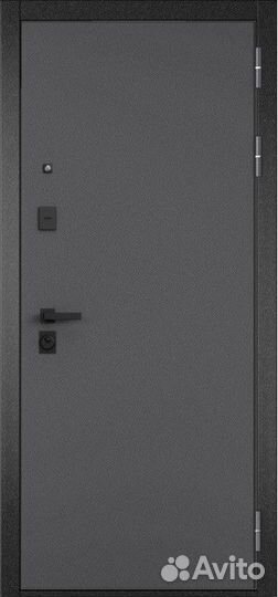 Дверь входная металлическая в квартиру