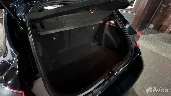 Toyota Corolla 1.2 CVT, 2018, 15 500 км