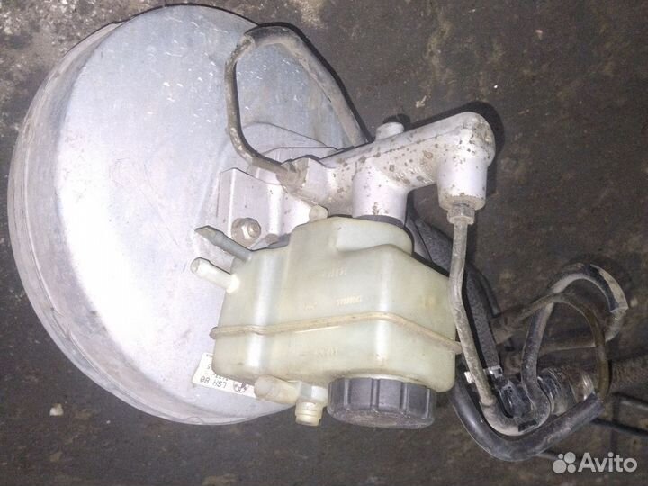 Вакумник с главным цилиндром bmw 5 e39