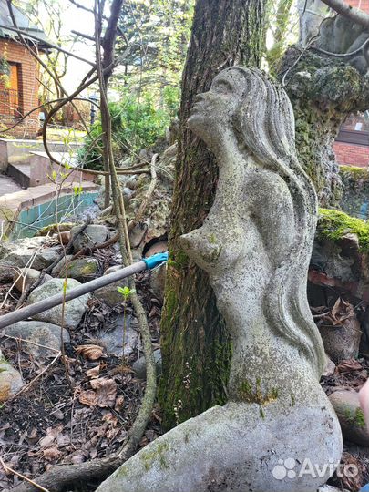 Бетонная скульптура Русалка уличная