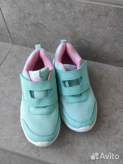 Кроссовки для девочки 30 размер
