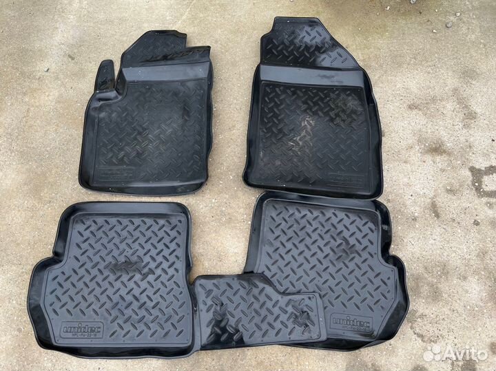 Коврики Fiesta V, Volkswagen Golf VI