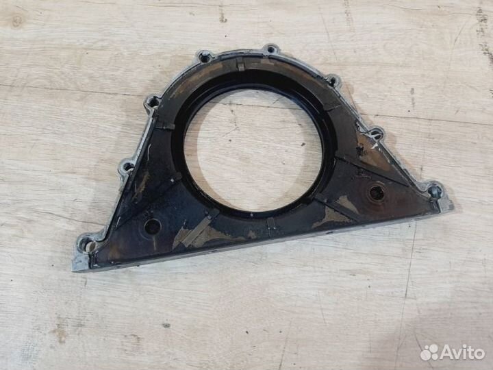 Крышка коленвала задняя Bmw 7-Series E66 4.8 2006