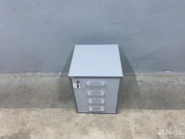 Тумба выкатная