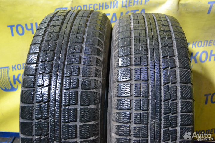 Toyo Winter Tranpath MK4a 215/65 R16