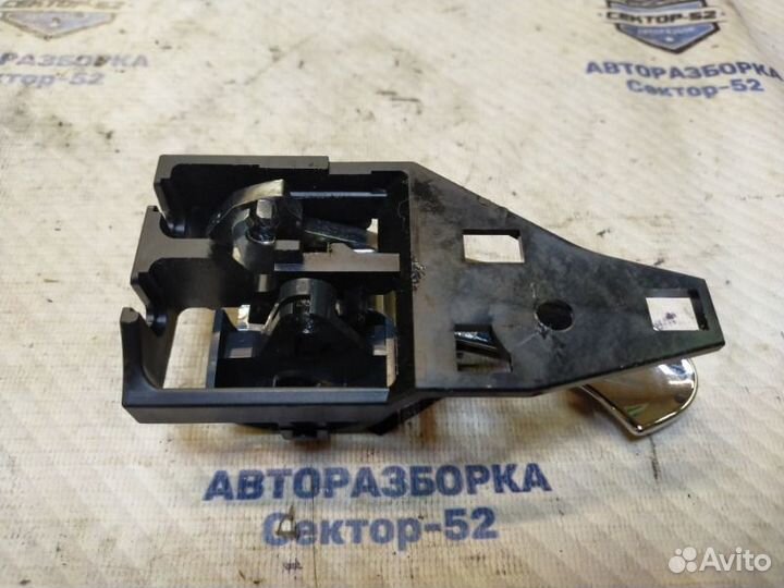 Ручка двери внутренняя левая Toyota Rav4 A30