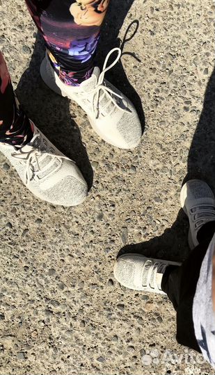 Кроссовки Adidas