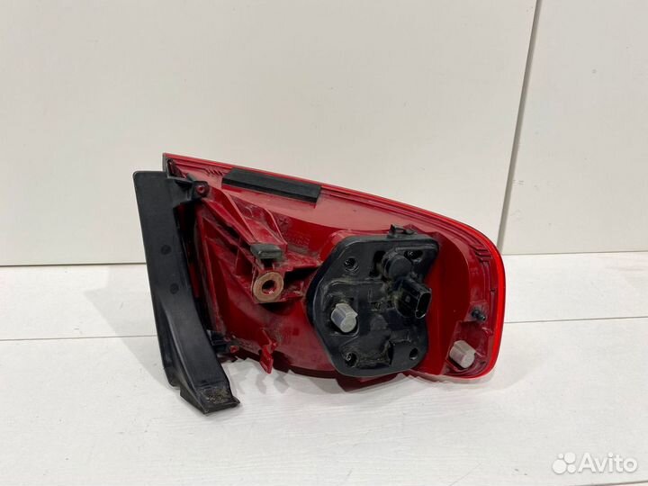 Фонарь правый наружный Audi A4 B8 (2007-2012) Диод