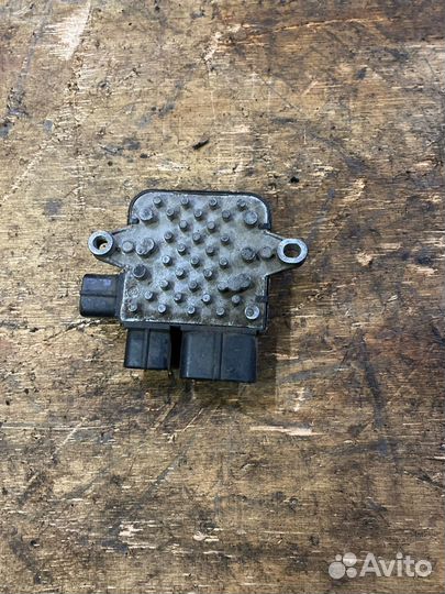 Блок управления вентиляторами Инфинити Г37