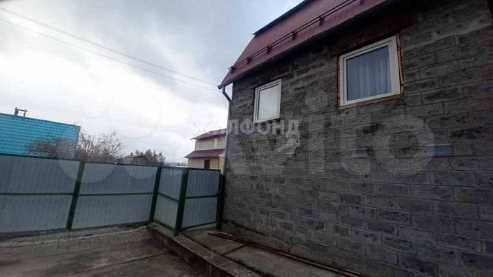 Дом 60 м² на участке 8 сот.