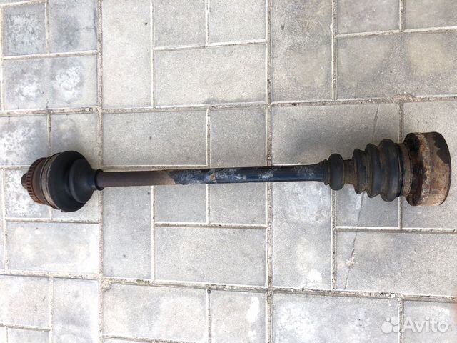 Полуось (привод) задний левый Volkswagen Passat B5