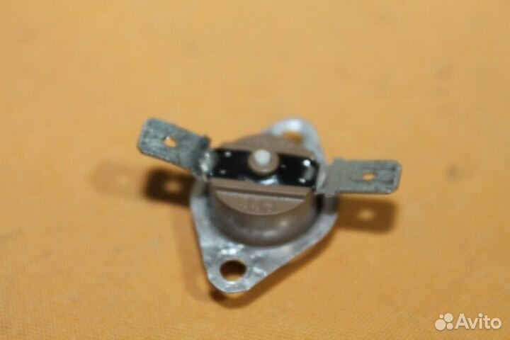 Термостат Ariston C00116598 бу. 5752