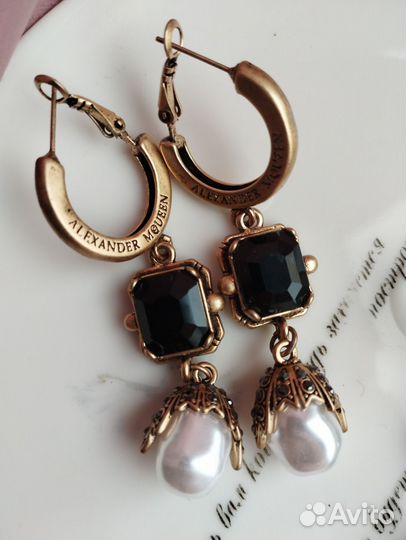 Серьги Alexander McQueen