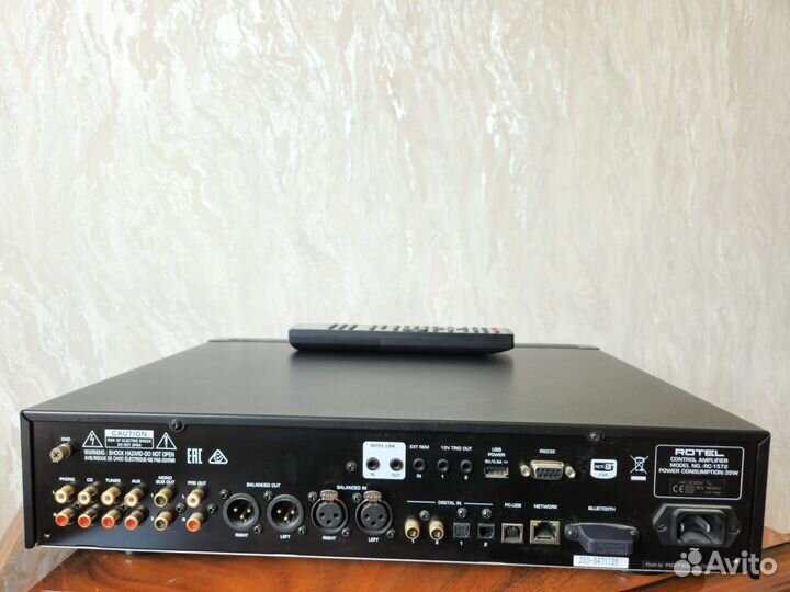 Rotel RC-1572 (Пред, Цап, Фоно-корректор)