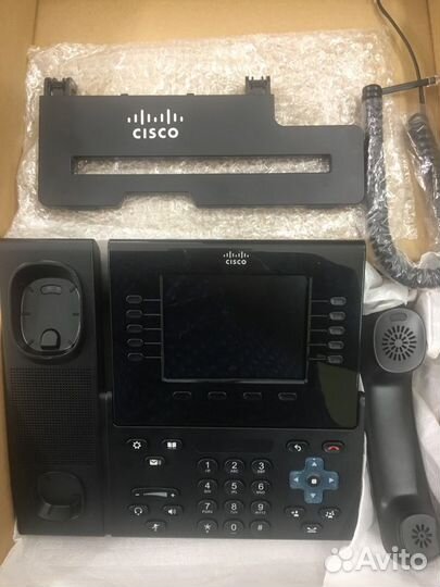 Новый телефон Cisco 8961 и блок питания Cube
