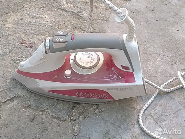 Утюг redmont