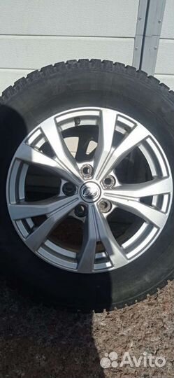 R16 Bridgestone Ice Cruiser 7000S 215/65, PCD 5x114.3 DIA 60