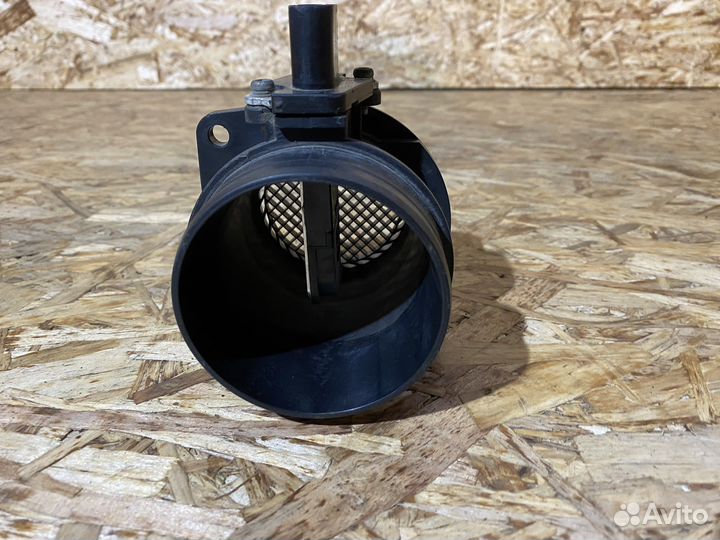 Расходомер воздуха VW Passat B6 B7 Tiguan