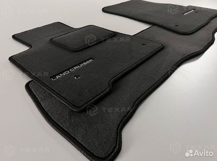 Коврики на Toyota Land Cruiser 200