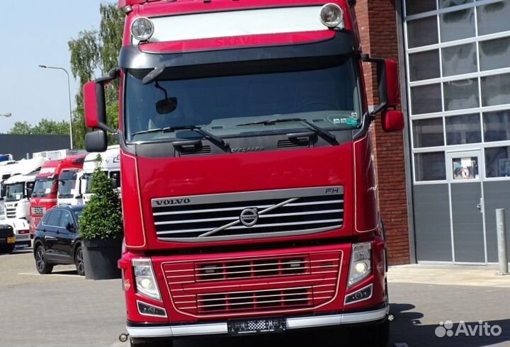 Pазбираем грузовик Volvo FH 2008-2013