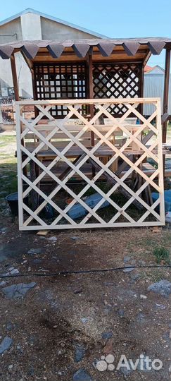 Шпалера деревянная