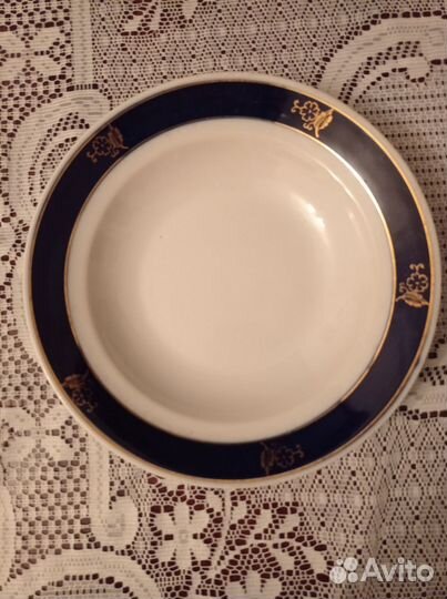Тарелки кобальтовые с позолоченным рис. лфз и пз
