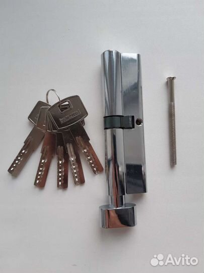 Замок дверной