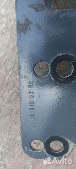 Кронштейн усилителя бампера MB A9303100309