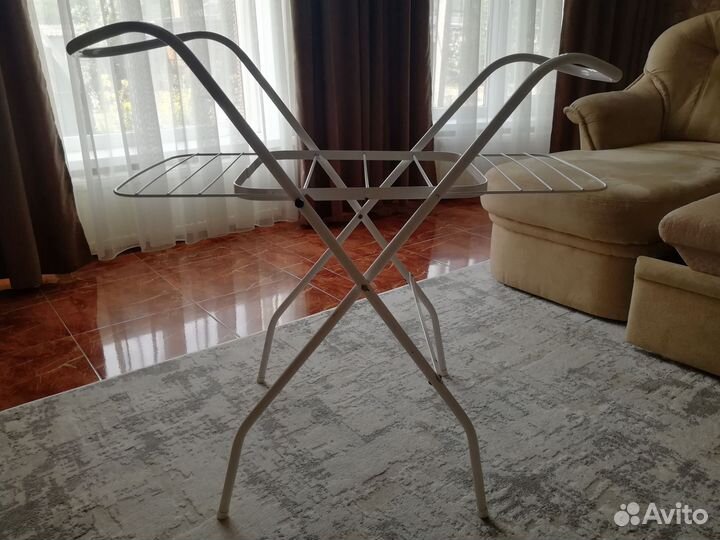 Подставка под ванночку б/у