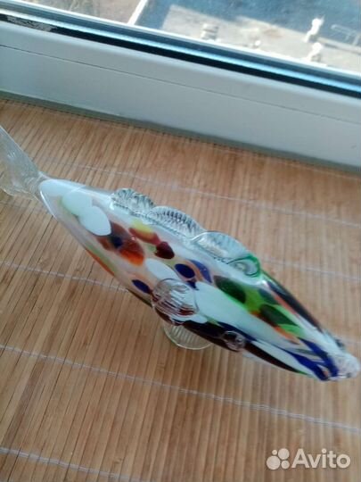 Очень красивая рыба из стекла