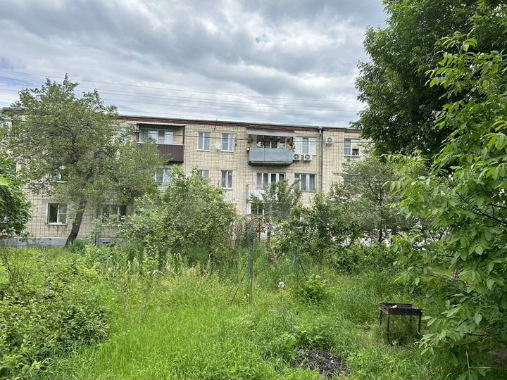 2-к. квартира, 56 м², 1/3 эт.