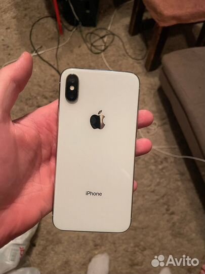 iPhone X, 64 ГБ