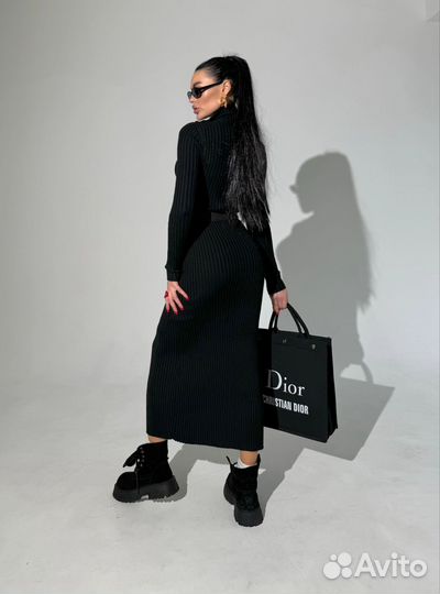 Платье женское теплое вязаное длинное