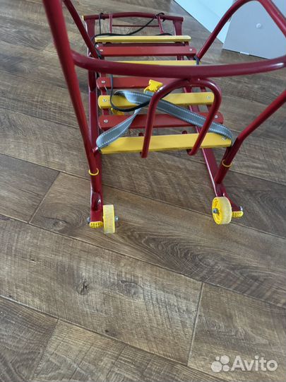 Детские санки с колесами