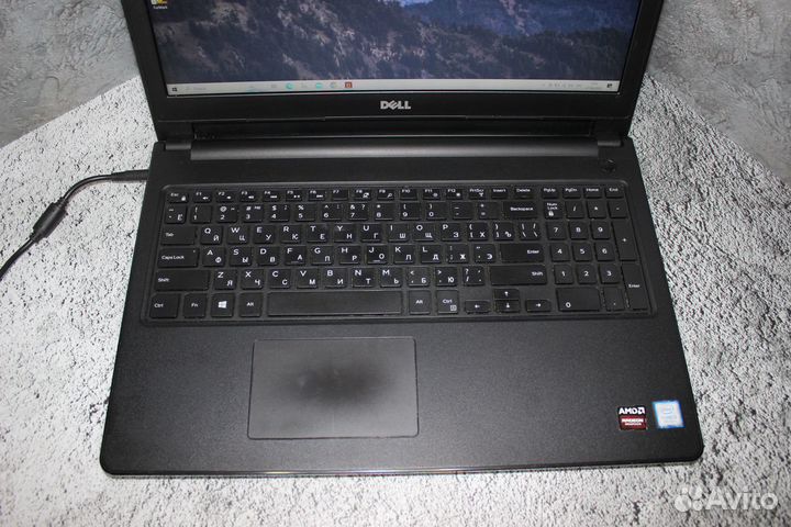 Ноутбук Dell на Core i5-7200U/ Full HD / 8 gb /ssd