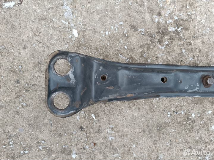 Передняя продольная балка Nissan Almera N16