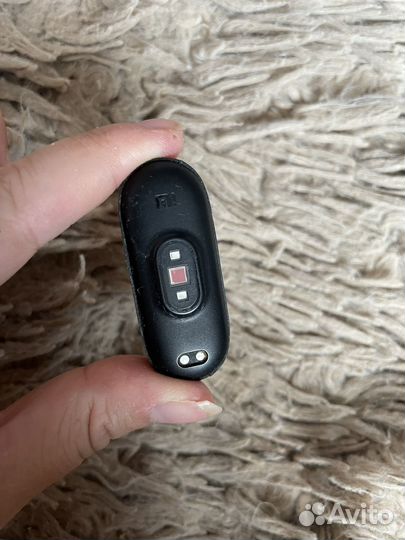 Часы ми бенд 5