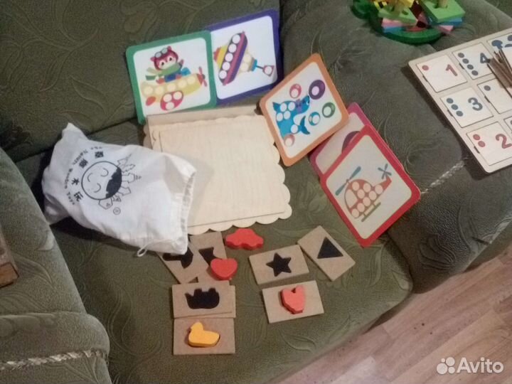 Детские развивающие игрушки