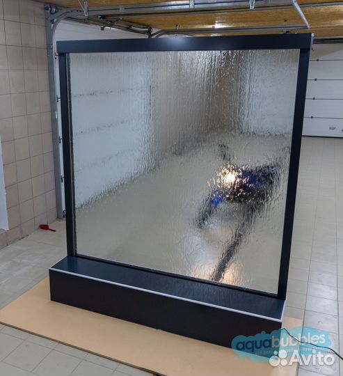 Водопады по зеркалу или стеклу на заказ