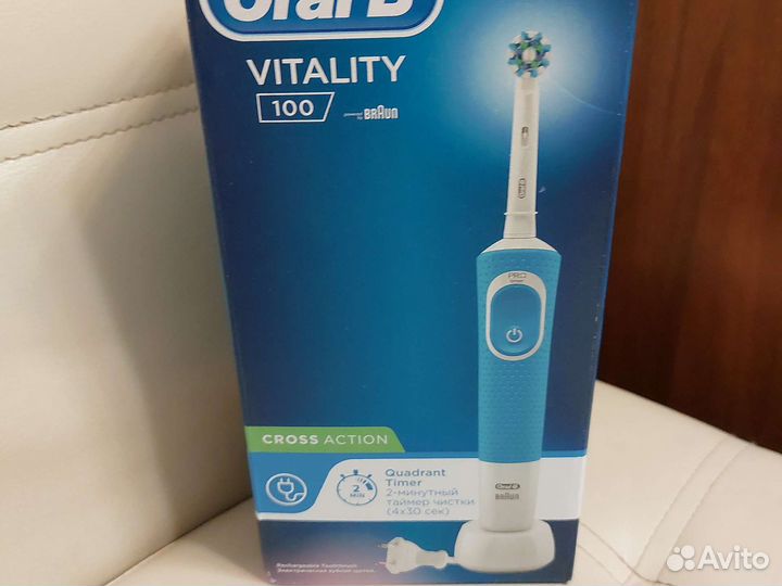 Зубная щетка oral b новая