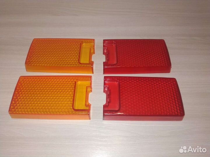 Стекла фонарей ваз 21011, 21013 новые