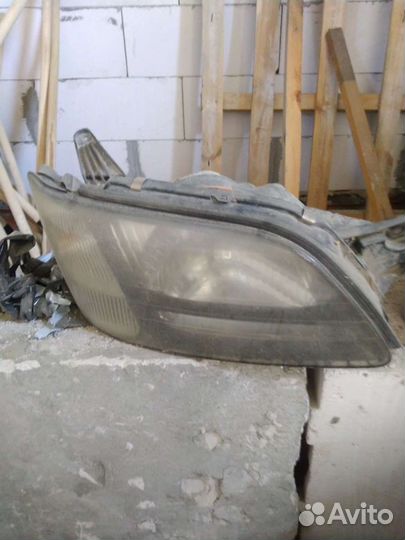 Фара на субару легаси