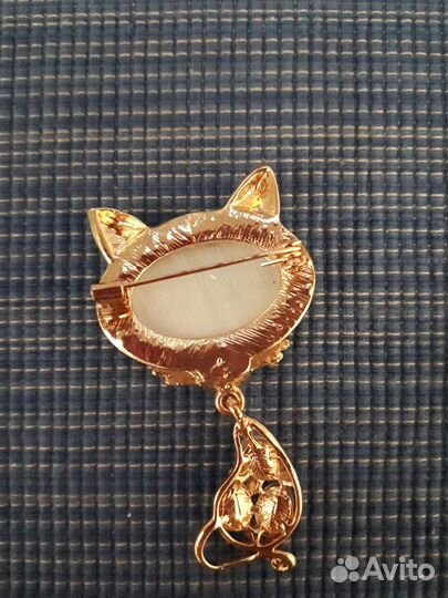 Брошь кошка