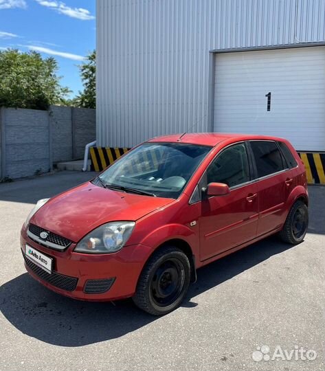 Ford Fiesta 1.6 МТ, 2007, 200 000 км