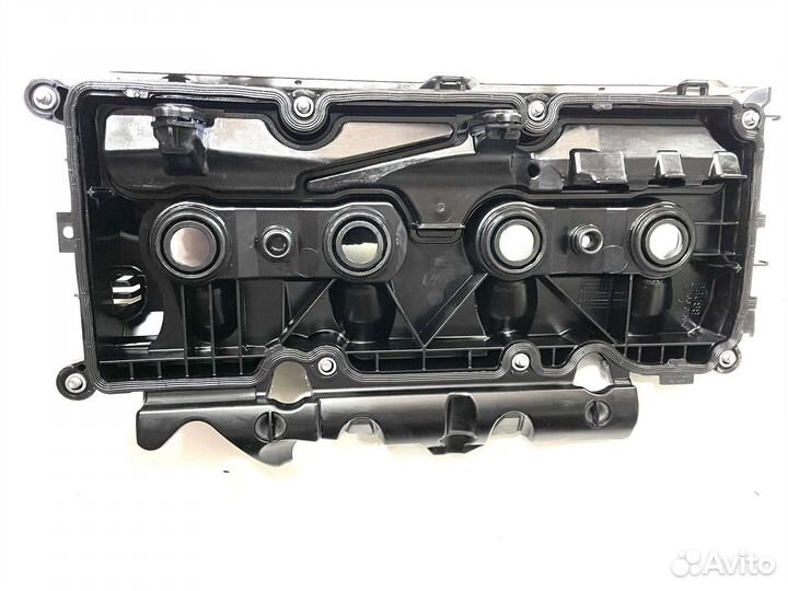 Клапанная крышка VAG audi VW 2.0tdi 2022г