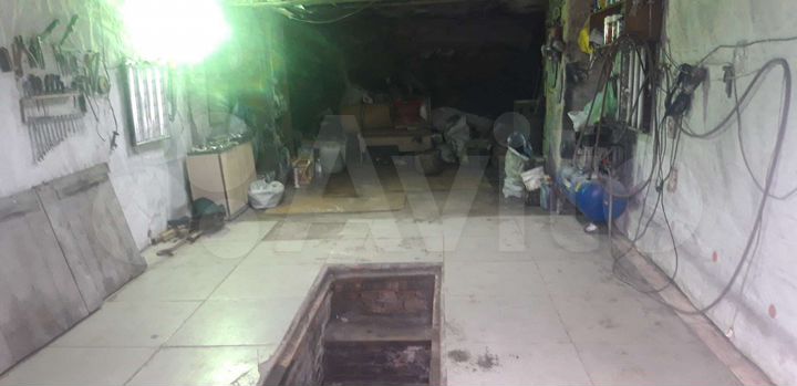 Гараж, > 30 м²