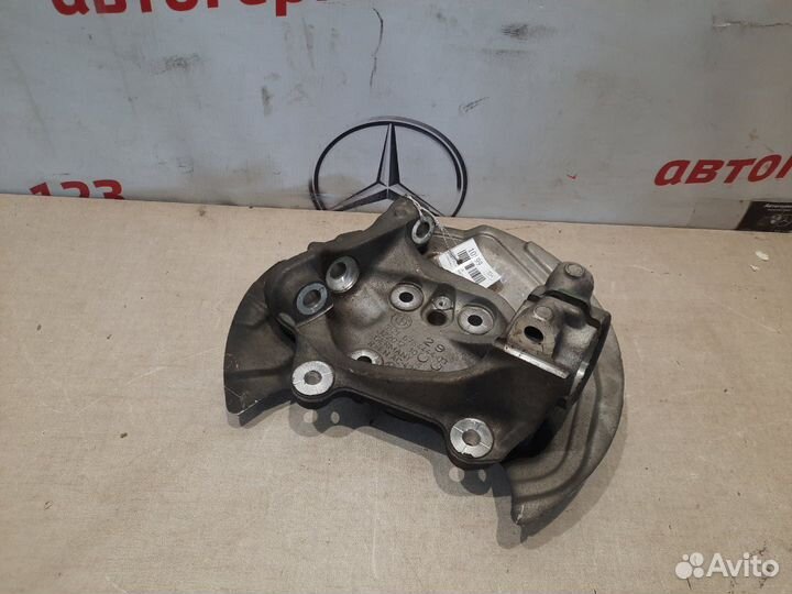 Цапфа передняя правая Bmw 120 E87 N46B20B 2007