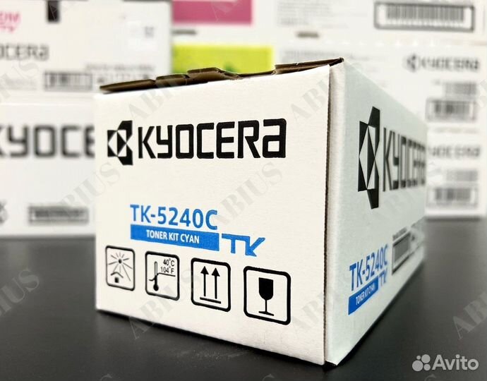 TK-5240C Тонер картридж синий Kyocera оригинальный