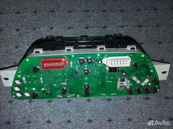 Панель приборов