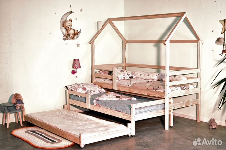 Кроватка из массива домик 